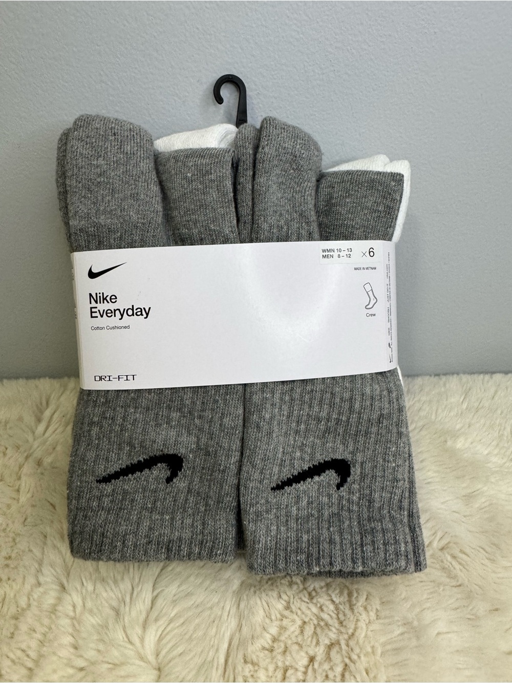 Nike Large Everyday Socks- 6 pair